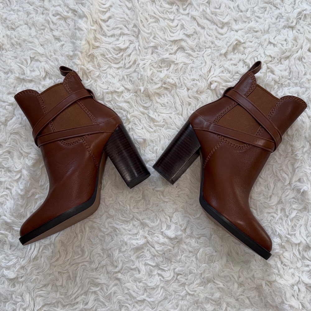 Coach Saddle Brown Jackson Bootie Boots Pull On Cognac Brown Size-8 - Picture 3 of 5